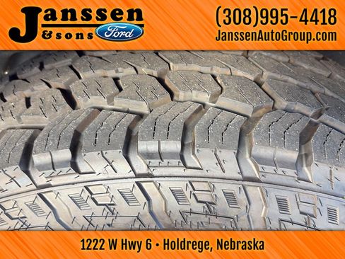 Used 2025 Ford Expedition Max Active AWD/4WD image 18