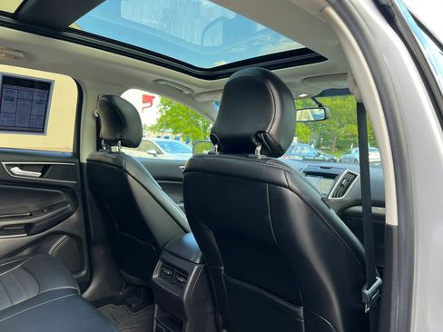 Used 2016 Ford Edge SEL w/ Equipment Group 201A AWD/4WD image 16