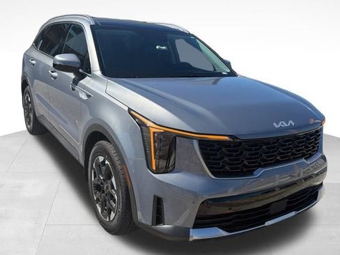 Used 2025 Kia Sorento S w/ Panoramic Sunroof Package image 1