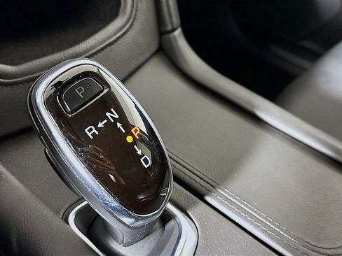 Used 2017 Cadillac XT5 Luxury image 19