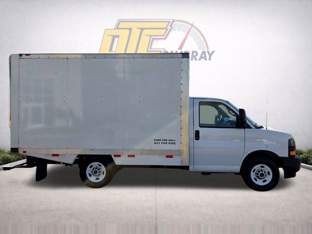 Used 2024 GMC Savana 3500 w/ Power Convenience Package RWD image 4