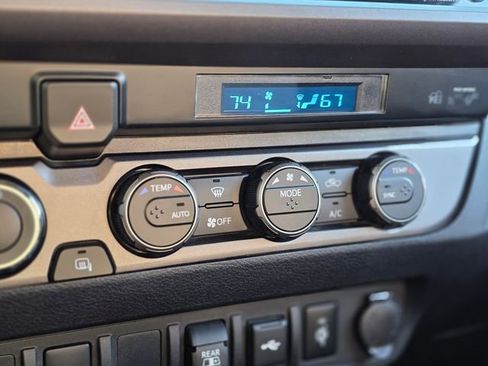 Used 2023 Toyota Tacoma TRD Off-Road image 25