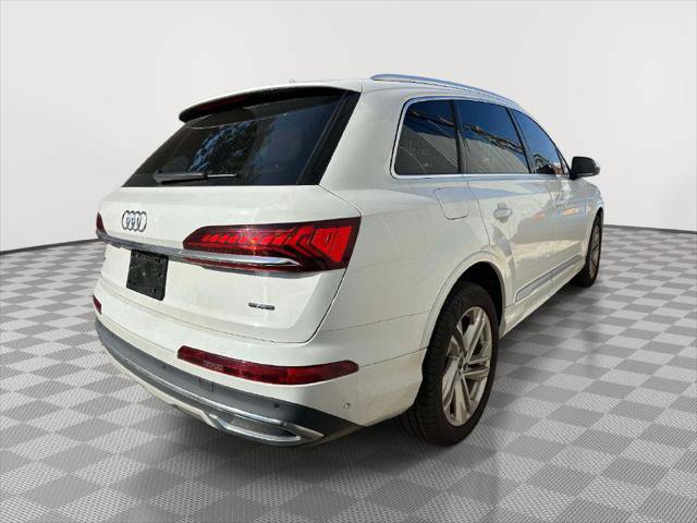 Used 2023 Audi Q7 3.0T Premium Plus AWD/4WD image 2