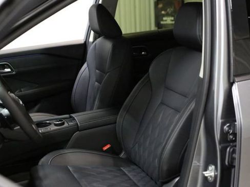 New 2026 Nissan Rogue Platinum w/ Platinum Premium Package image 9