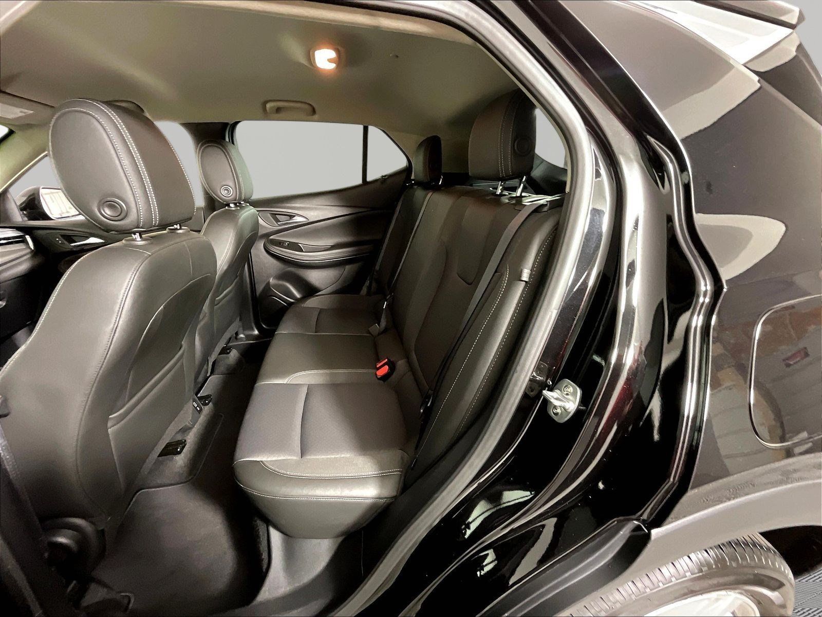 Used 2025 Buick Encore GX Preferred FWD image 22