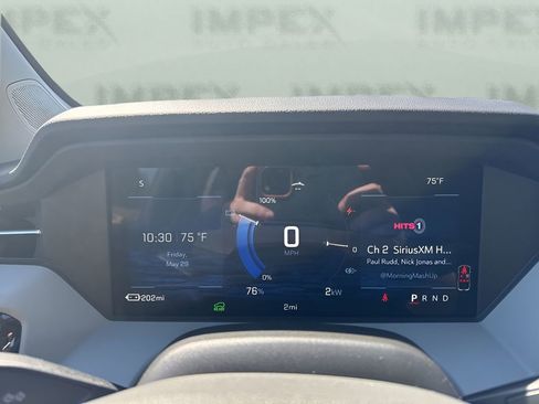 New 2027 Chevrolet Bolt LT w/ Comfort Package FWD image 23
