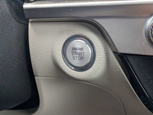 Used 2024 Kia Telluride S FWD image 28