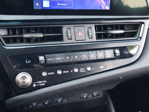 Used 2023 Lexus ES 350 w/ Premium Package FWD image 24