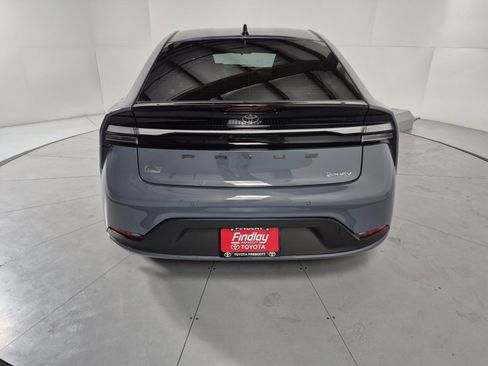 New 2026 Toyota Prius Plug-In Hybrid image 4