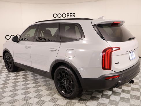 Used 2022 Kia Telluride SX w/ Nightfall Edition Package image 25