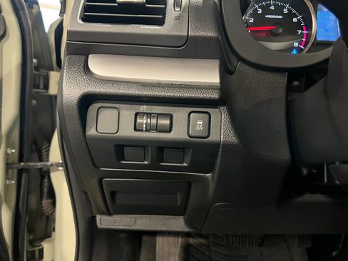 Used 2014 Subaru Crosstrek 2.0i Limited image 15