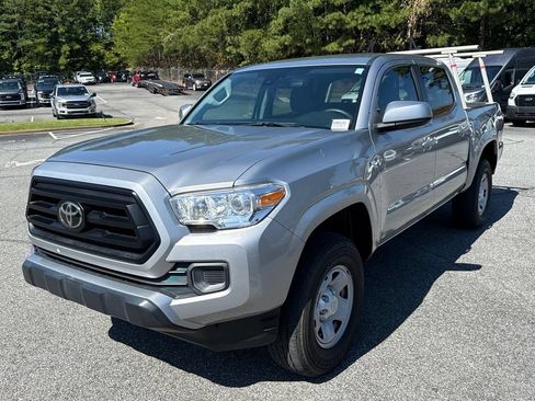Used 2020 Toyota Tacoma SR w/ SR Convenience Package RWD image 3