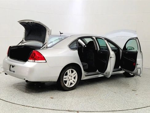 Used 2012 Chevrolet Impala LT w/ LT Sunroof Package FWD image 12