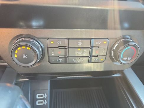 Used 2020 Ford F150 XLT w/ Equipment Group 302A Luxury AWD/4WD image 13