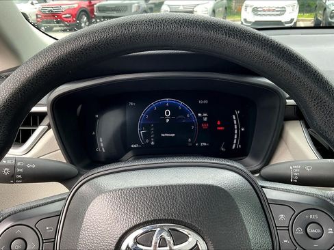 Used 2026 Toyota Corolla Cross L FWD image 25