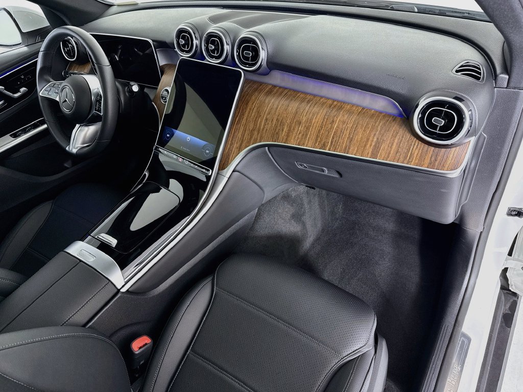 Certified 2026 Mercedes-Benz GLC 300 image 17