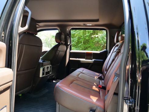 Used 2021 Ford F350 King Ranch w/ King Ranch Ultimate Package AWD/4WD image 25