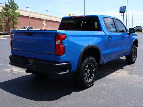 Certified 2025 Chevrolet Silverado 1500 ZR2 w/ Technology Package AWD/4WD image 32