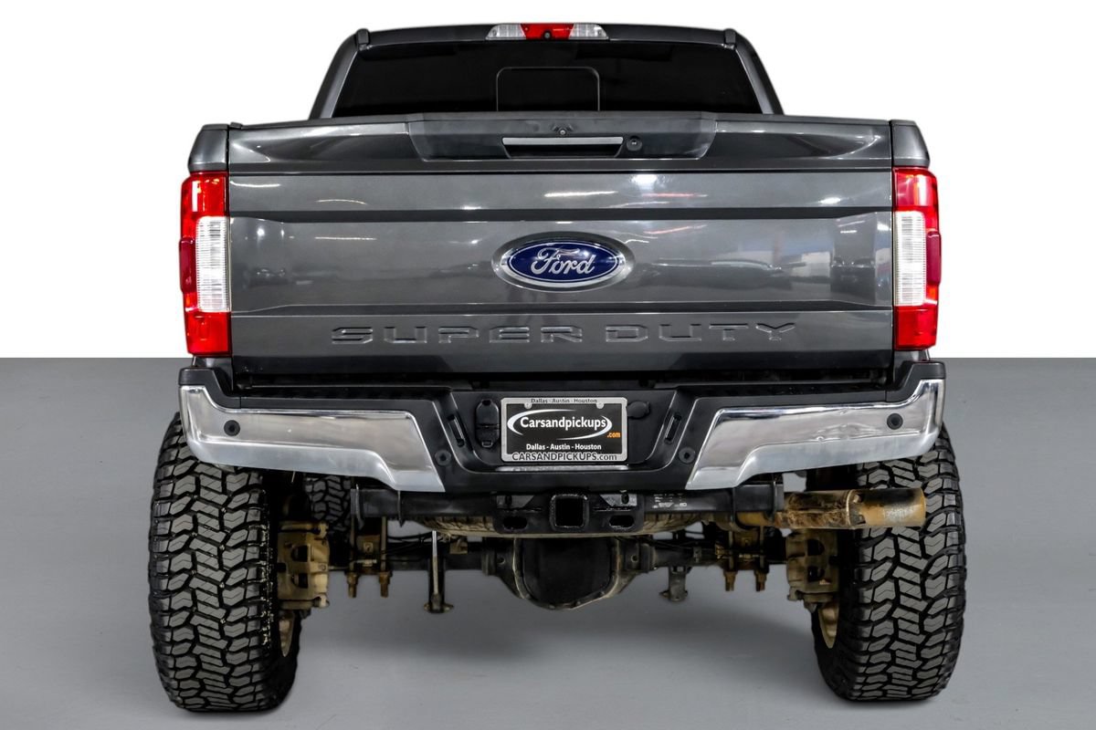 Used 2019 Ford F250 Lariat w/ Lariat Ultimate Package AWD/4WD image 9