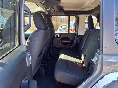 Used 2019 Jeep Wrangler Unlimited Sport S AWD/4WD image 11