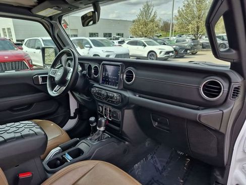 Used 2021 Jeep Gladiator Overland w/ Popular Equipment Package AWD/4WD image 28