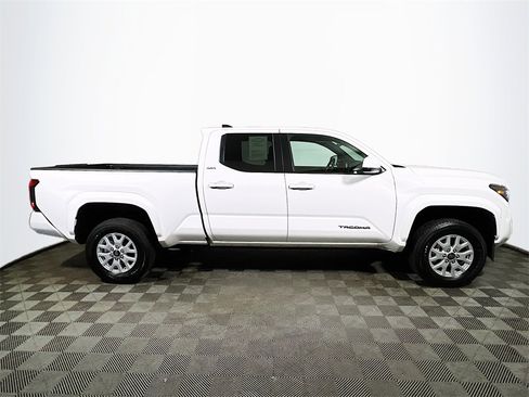 Certified 2026 Toyota Tacoma SR5 image 9