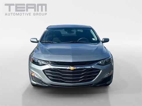Used 2024 Chevrolet Malibu LT image 2