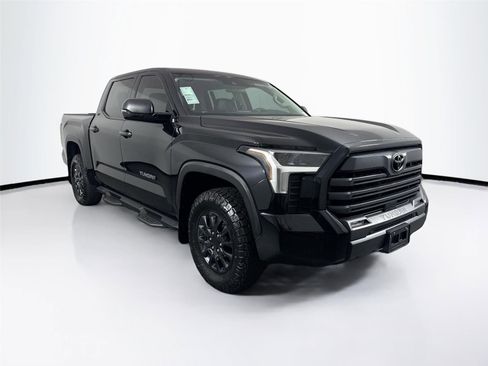 Used 2024 Toyota Tundra SR5 w/ SR5 Premium Package AWD/4WD image 10