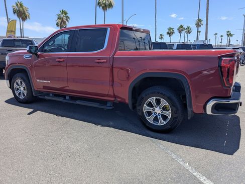 Used 2021 GMC Sierra 1500 SLE RWD image 4