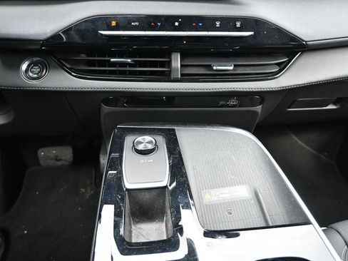 Used 2026 Buick Enclave Preferred FWD image 24