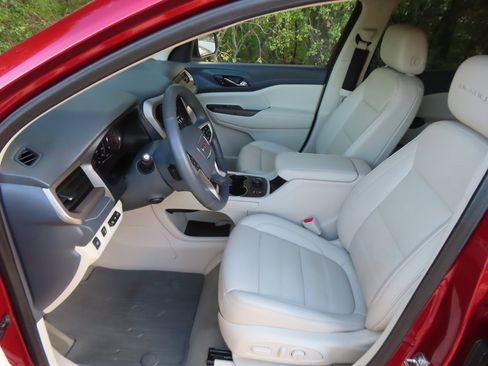 Used 2023 GMC Acadia Denali w/ Denali Ultimate Package image 31