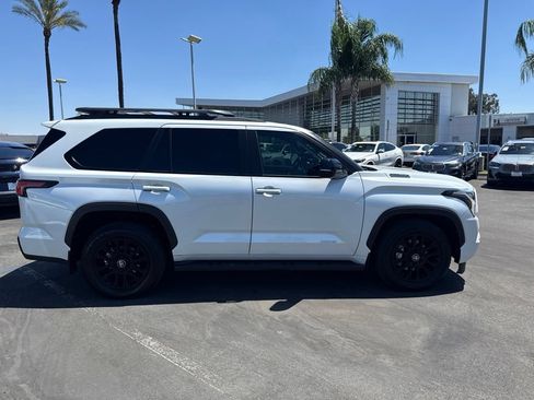 Used 2025 Toyota Sequoia Limited w/ Tow Technology Package AWD/4WD image 3