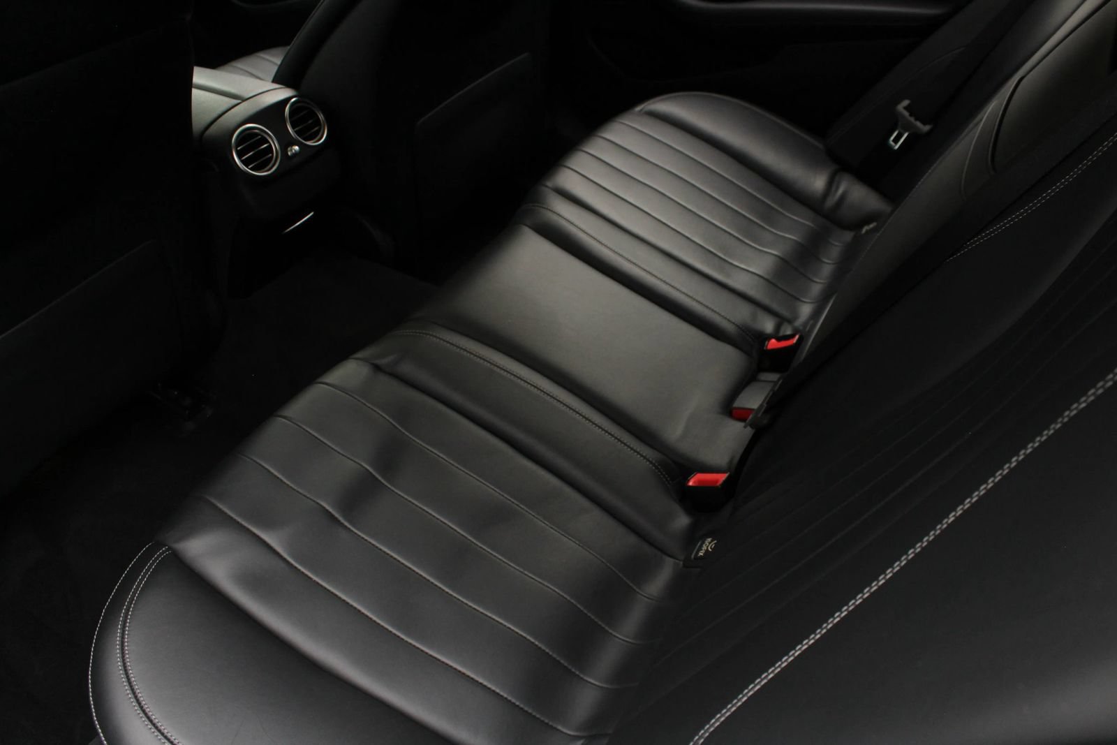 Used 2018 Mercedes-Benz E 400 4MATIC Wagon w/ Premium 3 Package image 20