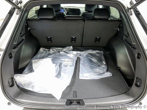 New 2026 Chevrolet Equinox EV LT image 19