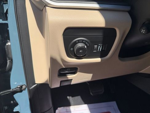 New 2026 Jeep Grand Cherokee Limited RWD image 17