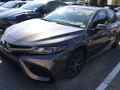 Used 2024 Toyota Camry SE w/ Convenience Package FWD image 2