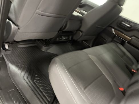 Used 2022 Chevrolet Silverado 1500 RST image 17