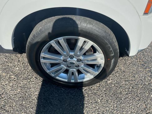 Used 2012 Land Rover LR4 HSE AWD/4WD image 13
