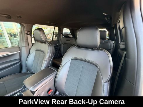 New 2026 Jeep Grand Cherokee Altitude image 24