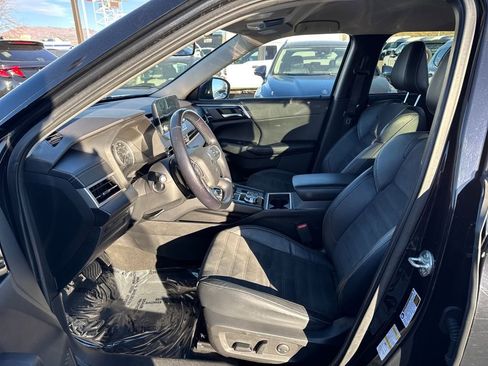 Used 2022 Mitsubishi Outlander SE image 30