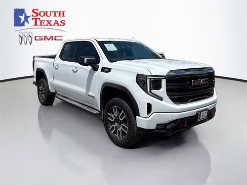Used 2022 GMC Sierra 1500 AT4 w/ AT4 Preferred Package AWD/4WD image 1