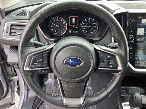 Certified 2023 Subaru Ascent Premium w/ Convenience Package AWD/4WD image 18