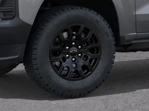 New 2026 Chevrolet Colorado W/T image 9