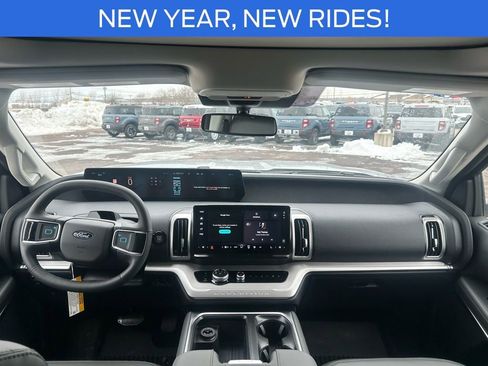 New 2026 Ford Expedition Max Active image 30