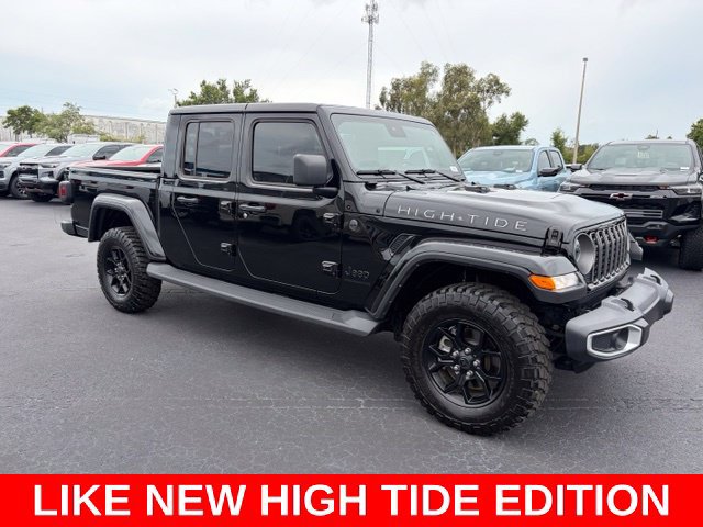 Used 2025 Jeep Gladiator Sport AWD/4WD image 1