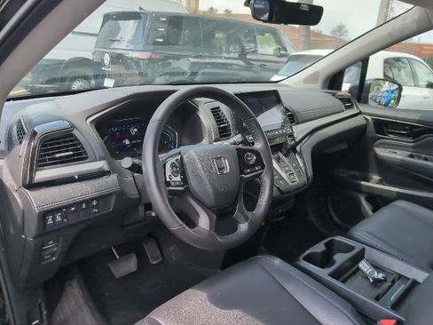 Used 2023 Honda Odyssey Touring image 8