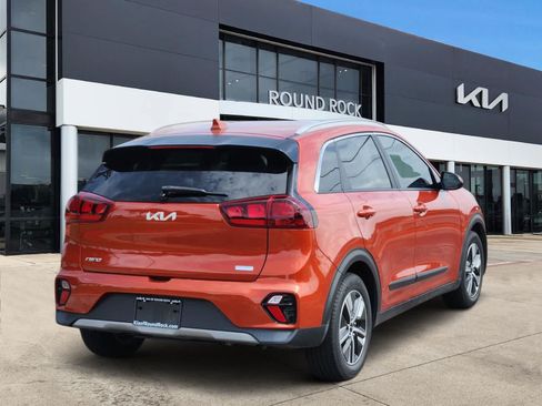 Used 2022 Kia Niro LXS FWD image 6