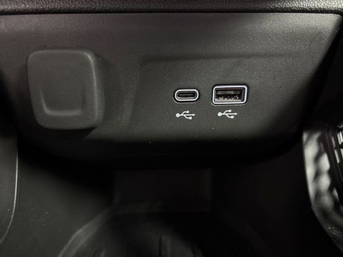 Certified 2025 Chevrolet TrailBlazer RS w/ Driver Confidence Package image 30