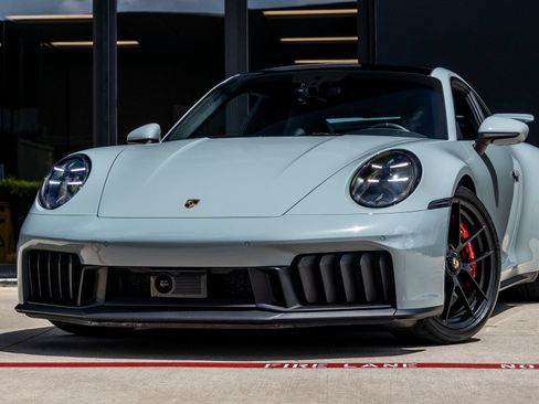 Certified 2026 Porsche 911 Carrera GTS RWD image 7