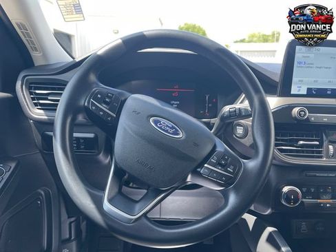 Used 2025 Ford Escape Active AWD/4WD image 14